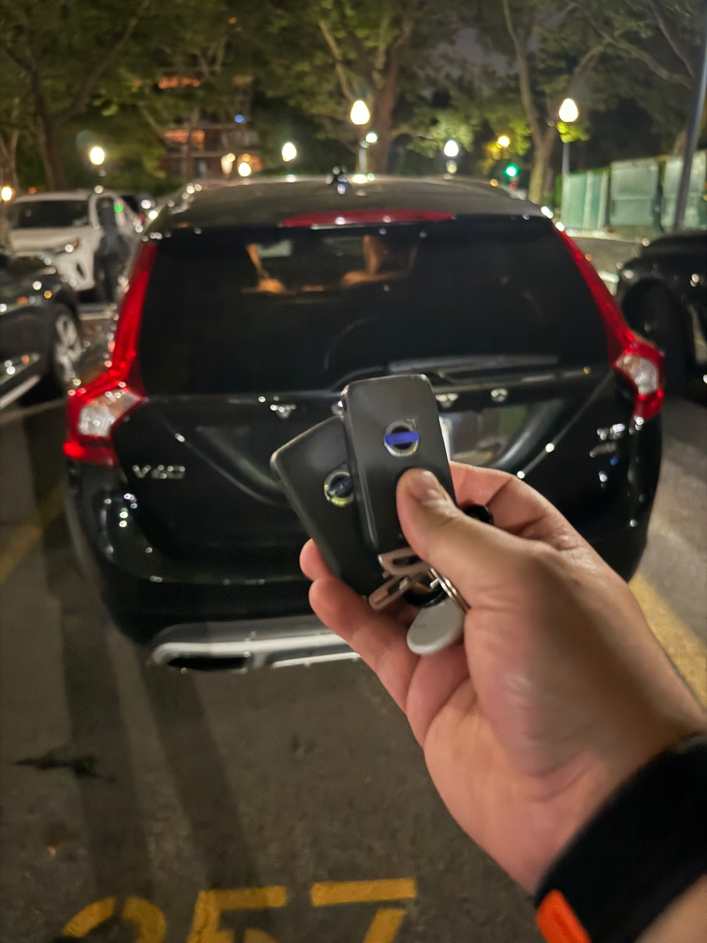 Volvo key replacement completed during an evening mobile service call